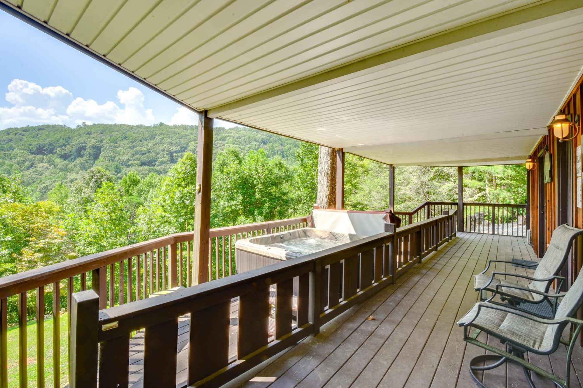 Mountain Cabin With Hot Tub And Fire Pit! Blairsville Exterior photo