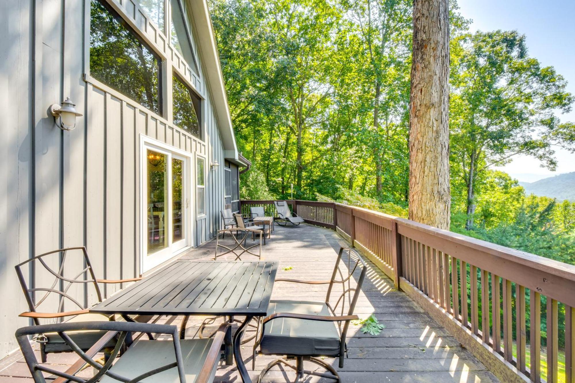 Mountain Cabin With Hot Tub And Fire Pit! Blairsville Exterior photo